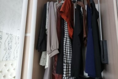 Не только брюки с запахом: эти 4 сомнительных тренда снова в моде — кошмары для стилистов