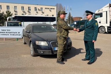 Краснодарские таможенники отправили конфискованный автомобиль "Ауди" в зону СВО