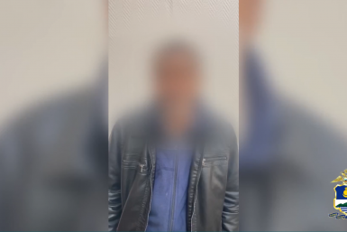 В Улан-Удэ обокрали уснувшую в баре девушку