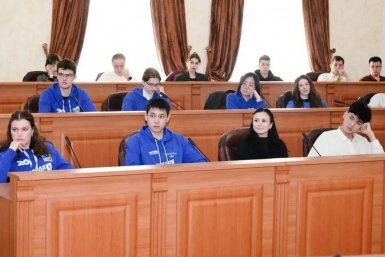 В Иркутске прошел открытый диалог молодёжи с депутатом ГД РФ Александром Якубовским Пресс-служба ИРО ЕР