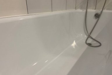 1/2 стакана на стенки - и ванна станет белее пломбира: ни налета, ни ржавчины - светится даже в темноте