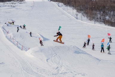 Итоги Всероссийских соревнований и открытие первенства России по фристайлу: в региональном центре продолжается Фестиваль зимних видов спорта пресс-служба мэрии Магадана