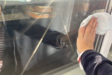 Мои окна сияют, как в операционной: попробовала китайский метод и не поверила своим глазам