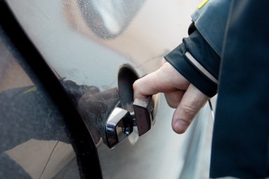 В Бурятии рабочие угнали и разбили дорогой автомобиль шефа