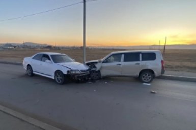 В Бурятии 18-летний водитель без прав устроил лобовое ДТП