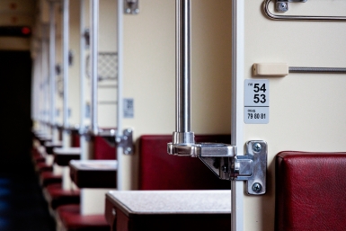 РЖД запустила посадку пассажиров в поезд по лицу