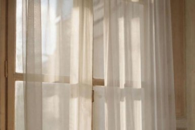 1 пузырёк в таз при замачивании: Желто-серый тюль станет снова белее снега