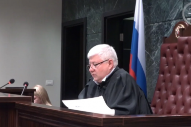 Нападение на полицейского с ножом обернулось 13 годами строгача на Кубани