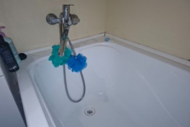 Лишь 5 минут - и ванну хоть на выставку вези: возвращаем белизну без химозы и дорогих средств