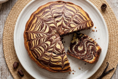 Эффектный манник "Зебра" на кефире с изюмом – справится даже начинающий кулинар