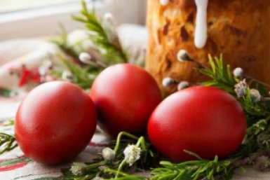 Совсем не лук: Вот как крашу яйца на Пасху в яркий цвет - ноль "химозы"