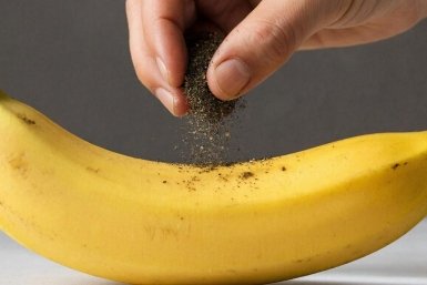 Перчу банановую кожуру - и весной больше никаких хлопот: четкий лайфхак для ленивых