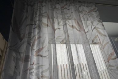 1/2 стакана в таз - тюль словно с завода: замочили и сразу вешаем