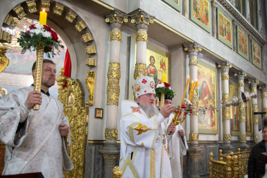 Как прошло пасхальное богослужение в красноярском храме Рождества Христова