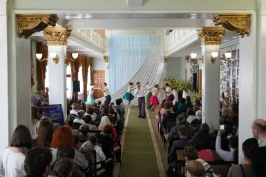 День космонавтики в Магаданском музыкальном и драматическом театре Дмитрий Андреев