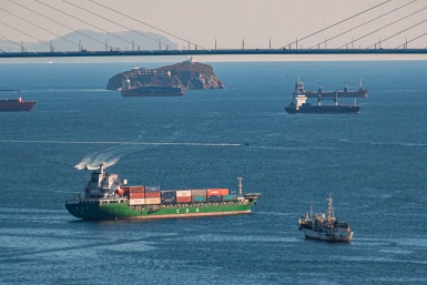 КСИР дали ответ на заявления Трампа о блокаде Ормузского пролива