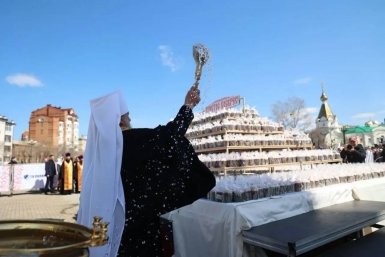 3 тысячи куличей раздали в Хабаровске на Пасхальном фестивале Пресс-служба правительства Хабаровского края