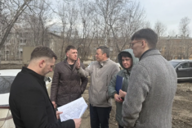 Депутат думы Иркутска обсудил с жителями благоустройство избирательного округа №17
