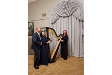 Депутат думы Иркутска Ростислав Белых поздравил детскую музыкальную школу №2 с 65-летием Пресс-служба думы Иркутска