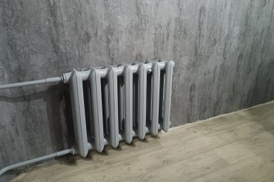 Стук в батареях ночью грозит штрафом: эксперт по ЖКХ объяснил, кому платить