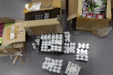 74 кг незадекларированных тайских БАДов изъяли таможенники в аэропорту Хабаровска