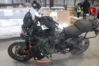 Из США в Новороссийск отправили мотоцикл с опасным сюрпризом внутри