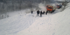 Сегодня недалеко от колымского поселка Омсукчан в Магаданской области сошла снежная лавина Юрий Ляшенко