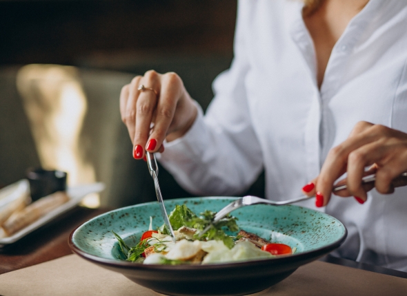 Минус 15 кг на этом салате: рецепт похудения в короткие сроки - видно сразу