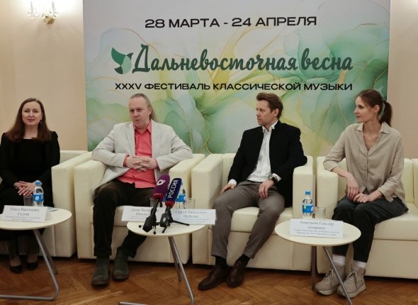 Чудесное Приморье Кирилла Шебеко: выставка известного живописца открылась во Владивостоке