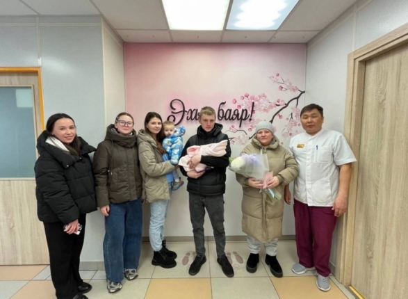 Хамбо лама Аюшеев объяснил, как старинные запреты учат детей уважению и порядку