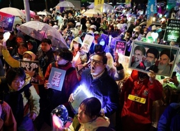 Партнерство РФ и КНР незыблемо: эксперты о беседе Путина и Си на фоне инаугурации Трампа