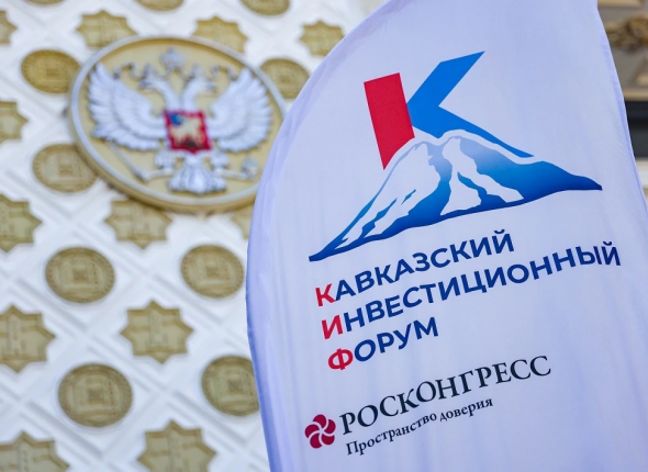 "Будущее литературы - за большими проектами Дальнего Востока и космонавтикой"