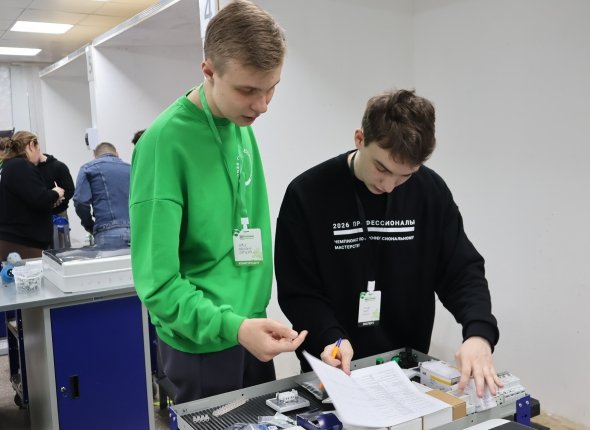 Школьники, стратеги и камни: в Уссурийске растет поколение керлингистов