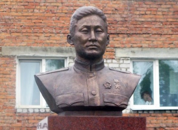 Хамбо лама Аюшеев объяснил, как старинные запреты учат детей уважению и порядку