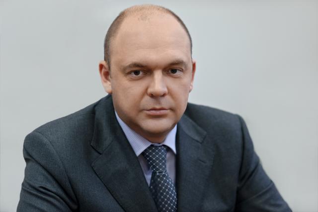 Генеральный директор ЗАО "Ванкорнефть" поздравил Дальневосточный банк с 20-летием Ванкорнефть