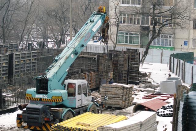 Объект нужно сдать без малого через пол года