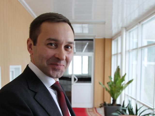 Экс-губернатор улыбается на прощание Камчатке Предоставлено пресс-службой правительства и губернатора Камчатского края