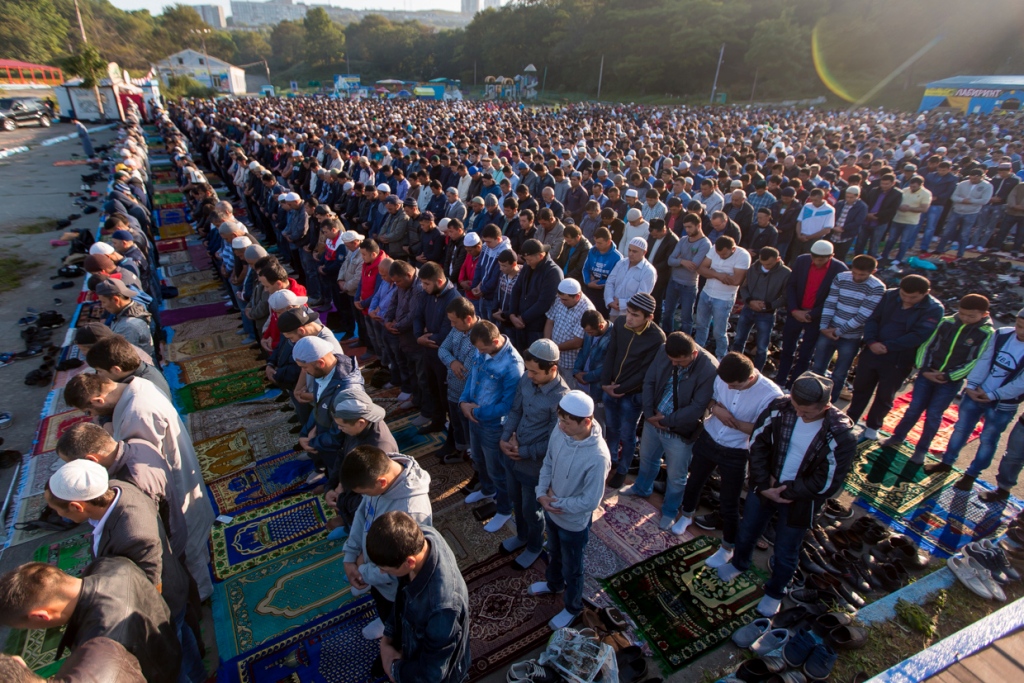 Мусульмане Приморья отмечают Курбан-байрам в парке Минного городка ИА PrimaMedia