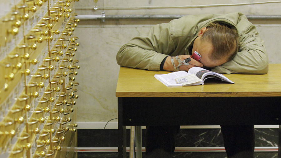 Россияне трудятся на 80% своих возможностей из-за недосыпа РИА Новости/Алексей Куденко