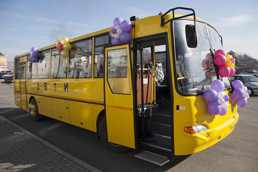 Двум школам в Находке подарили современные автобусы пресс-служба администрации Находки
