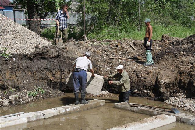 Подземный бассейн для сбора излишков воды строят в Биробиджане