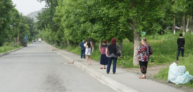 Жители Карьерной ждут автобус