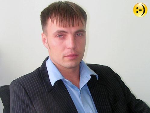 Начальник криминальной милиции Фрунзенского отдела внутренних дел Владивостока Сергей Кири http://kp.md/f/4/image/09/64/186409.jpg