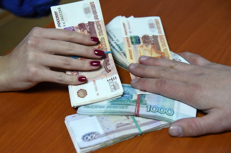 Взяток на Кубани стали давать меньше, но число "берущих на лапу" растет Юрий Гуршал