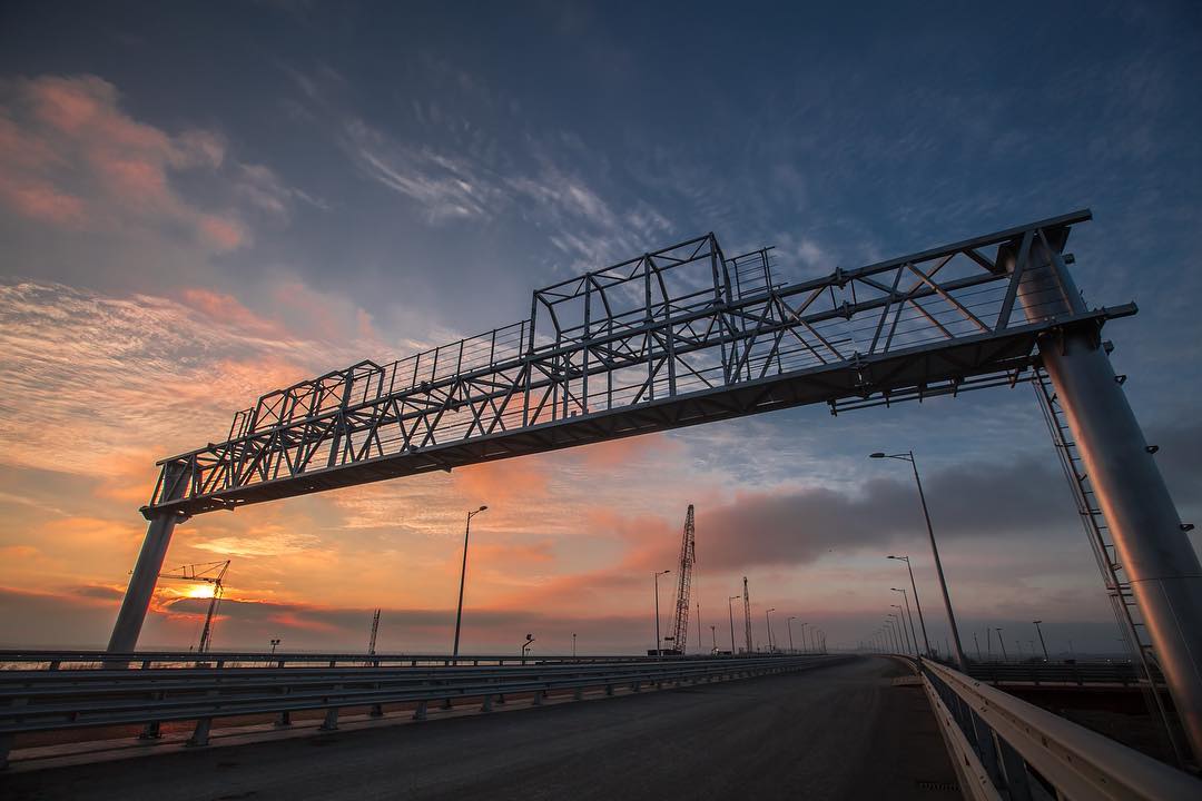 Десять советов как проехать с Кубани в Крым по мосту дали туристам krymsky_bridge, Инстаграм