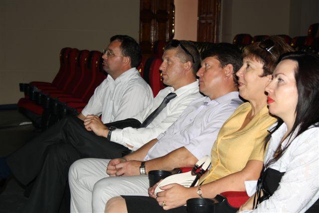 Глава Облученского района ЕАО сходил в кинотеатр Родина