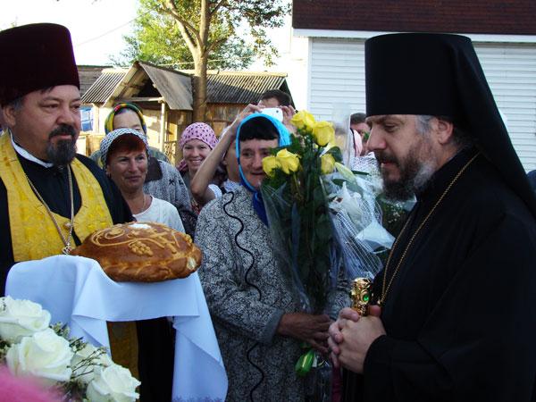 Епископа Находкинского и Преображенского Николая торжественно встретили в Находке