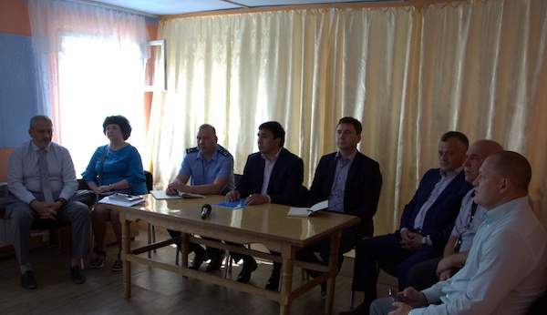 Мэр Корсакова встретился с жителями села Охотское