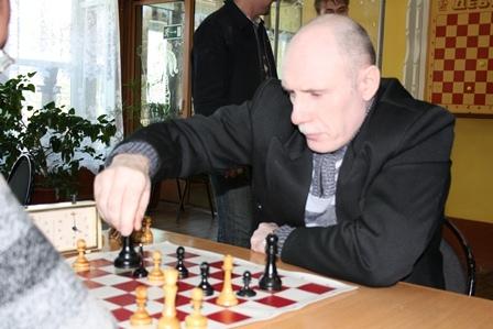 В первенстве Биробиджана по быстрым шахматам победила команда Некст