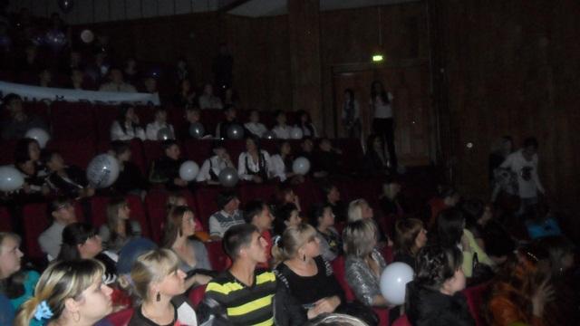 В областной филармонии проходит общевузовское посвящение в студенты